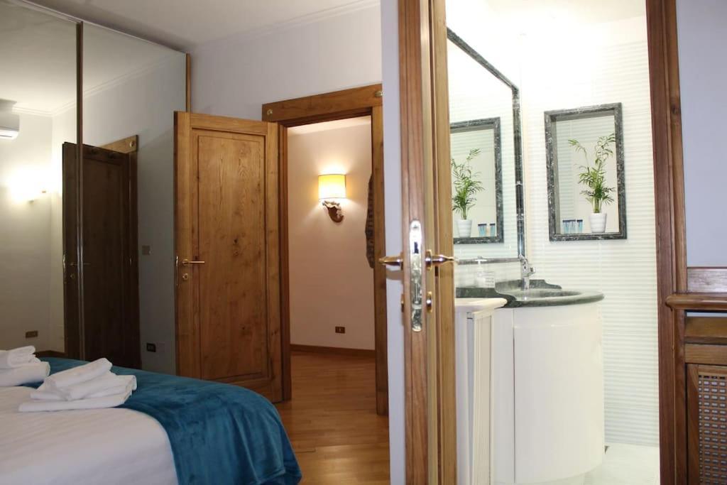 Blue Navona Two Bedroom Apartment - Topcollection Roma Dış mekan fotoğraf